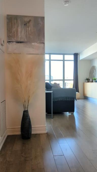 Lovely 2 Bed Condo In Downtown Toronto Ngoại thất bức ảnh