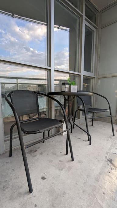 Lovely 2 Bed Condo In Downtown Toronto Ngoại thất bức ảnh
