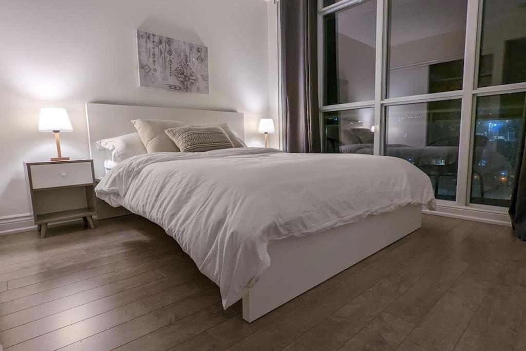 Lovely 2 Bed Condo In Downtown Toronto Ngoại thất bức ảnh