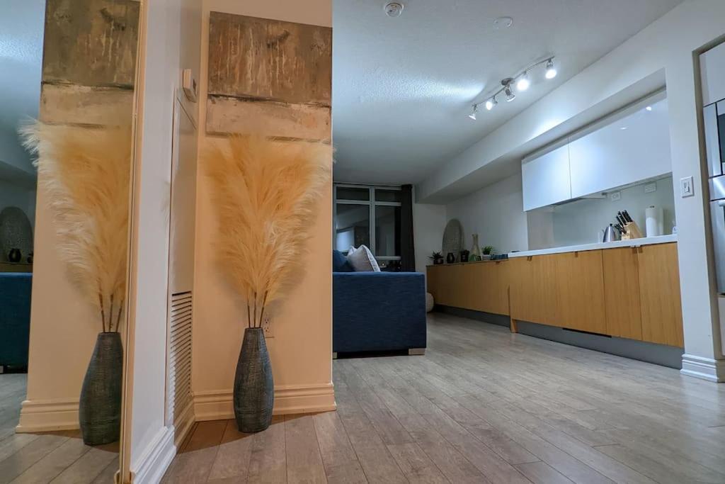 Lovely 2 Bed Condo In Downtown Toronto Ngoại thất bức ảnh