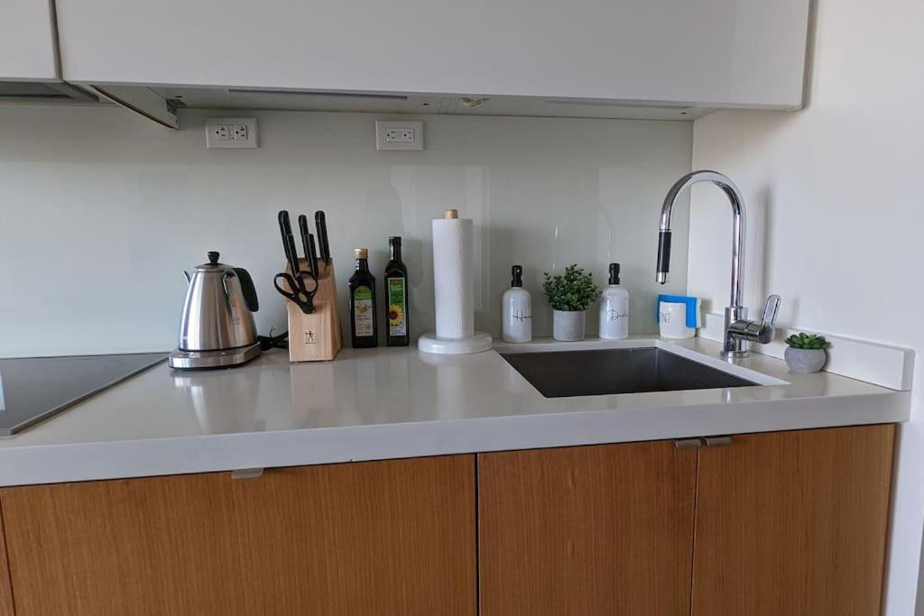 Lovely 2 Bed Condo In Downtown Toronto Ngoại thất bức ảnh