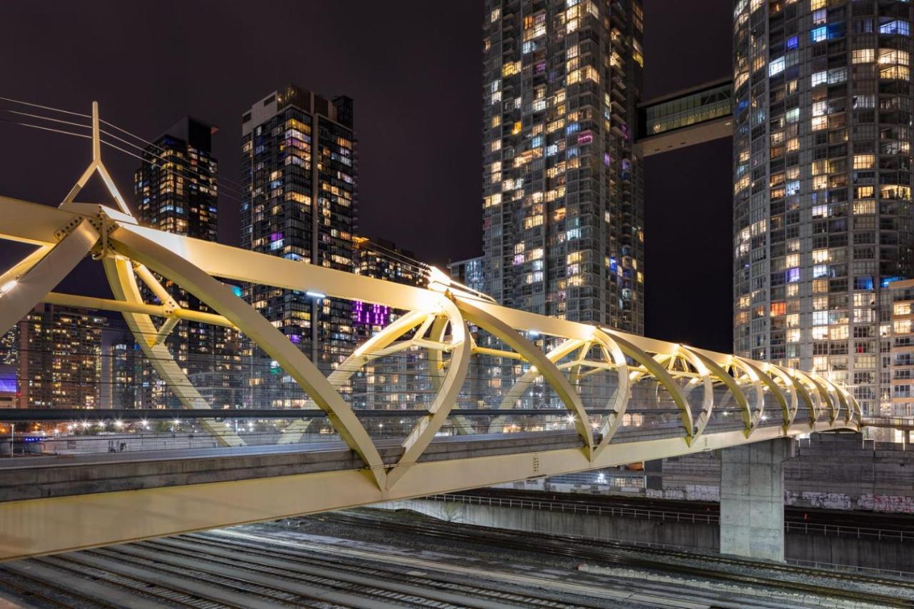 Lovely 2 Bed Condo In Downtown Toronto Ngoại thất bức ảnh
